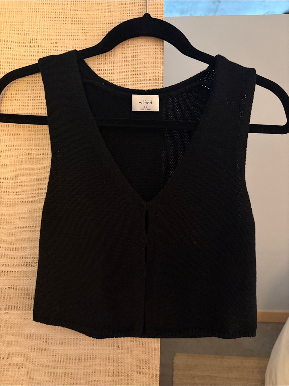 Wilfred Black V-Neck Knit Tank